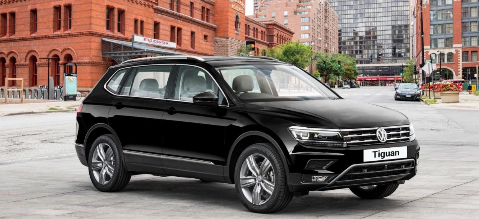 tiguan-luxury-mau-den