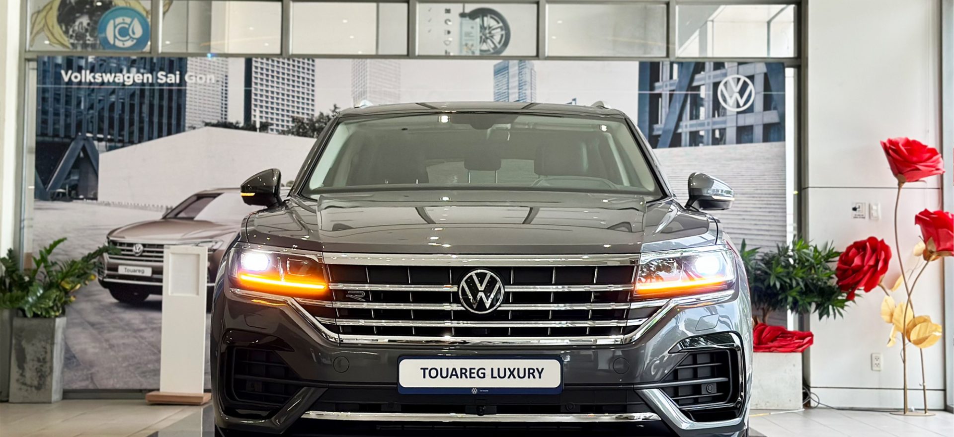 touareg-2023-mau-xam-net-giao-thoa-hoan-hao